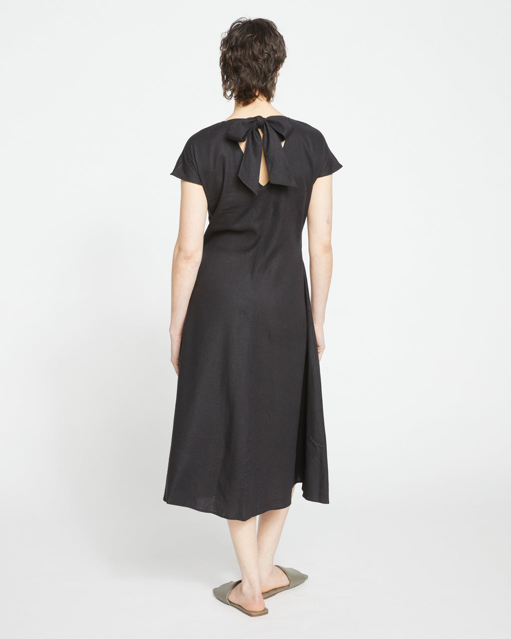 Louvre Bow Back Linen Dress - Black